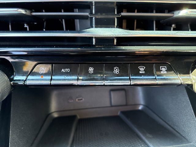 Used 2024 Chevrolet Traverse RS w/ LPO, Floor Liner Package image 22