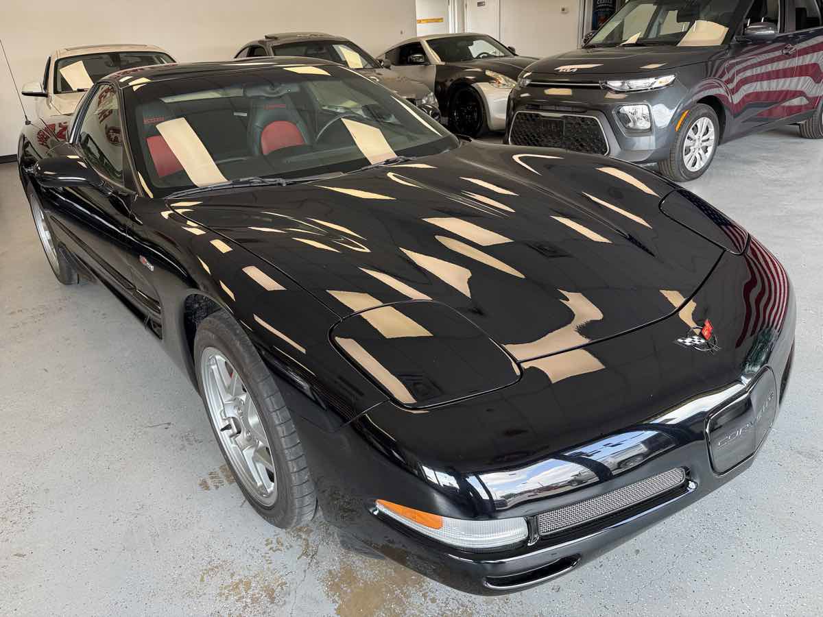 Used 2002 Chevrolet Corvette Z06 w/ Memory Pkg RWD image 7