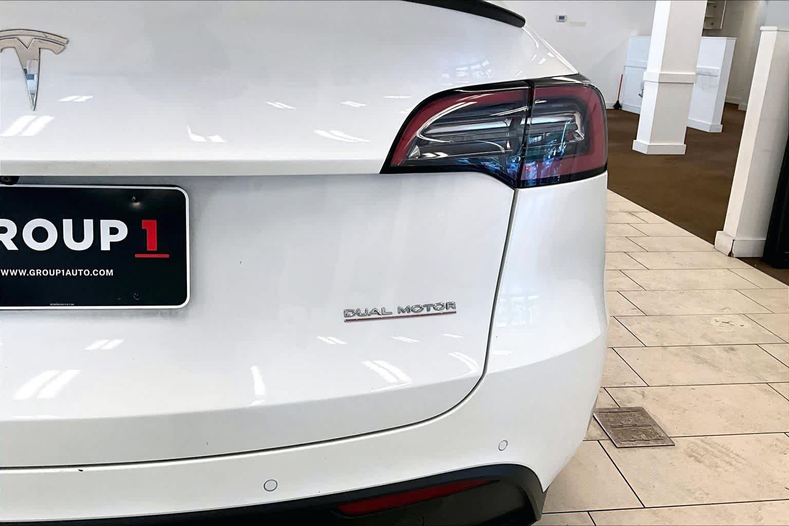 Used 2022 Tesla Model Y Performance AWD/4WD image 27