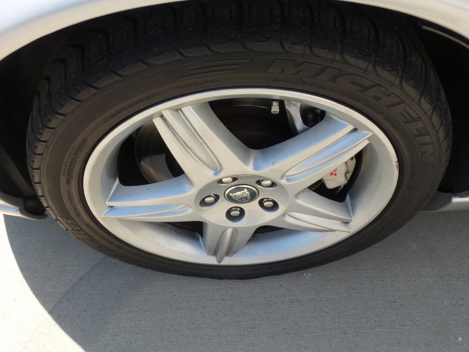 Used 2003 Jaguar S-TYPE R RWD image 9