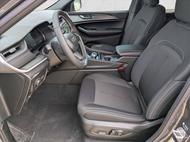 New 2026 Jeep Grand Cherokee Laredo X AWD/4WD image 4