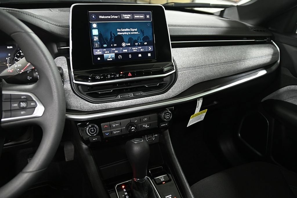 New 2025 Jeep Compass Sport AWD/4WD image 14