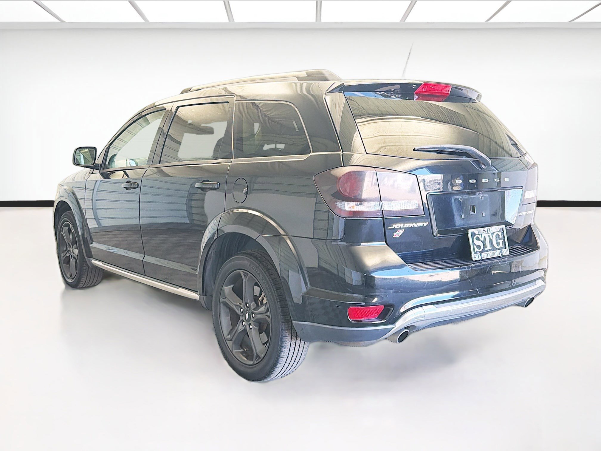 Used 2019 Dodge Journey Crossroad image 6
