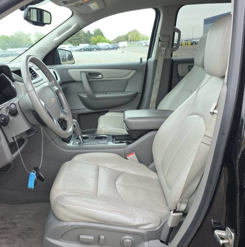 Used 2016 Chevrolet Traverse LT AWD/4WD image 25