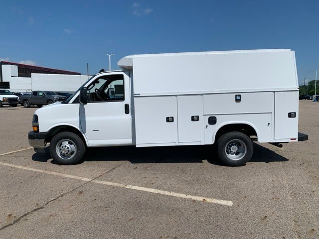 New 2024 Chevrolet Express 3500 w/ Power Convenience Package image 2