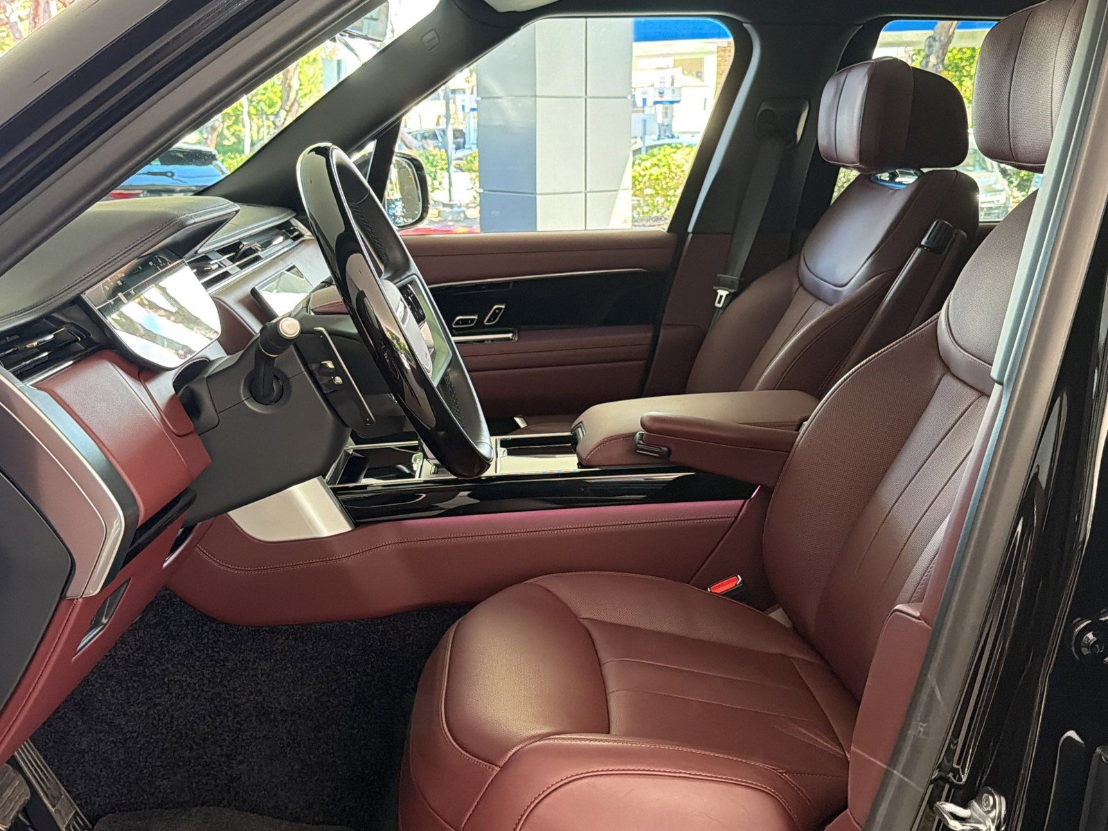 New 2026 Land Rover Range Rover Autobiography AWD/4WD image 5