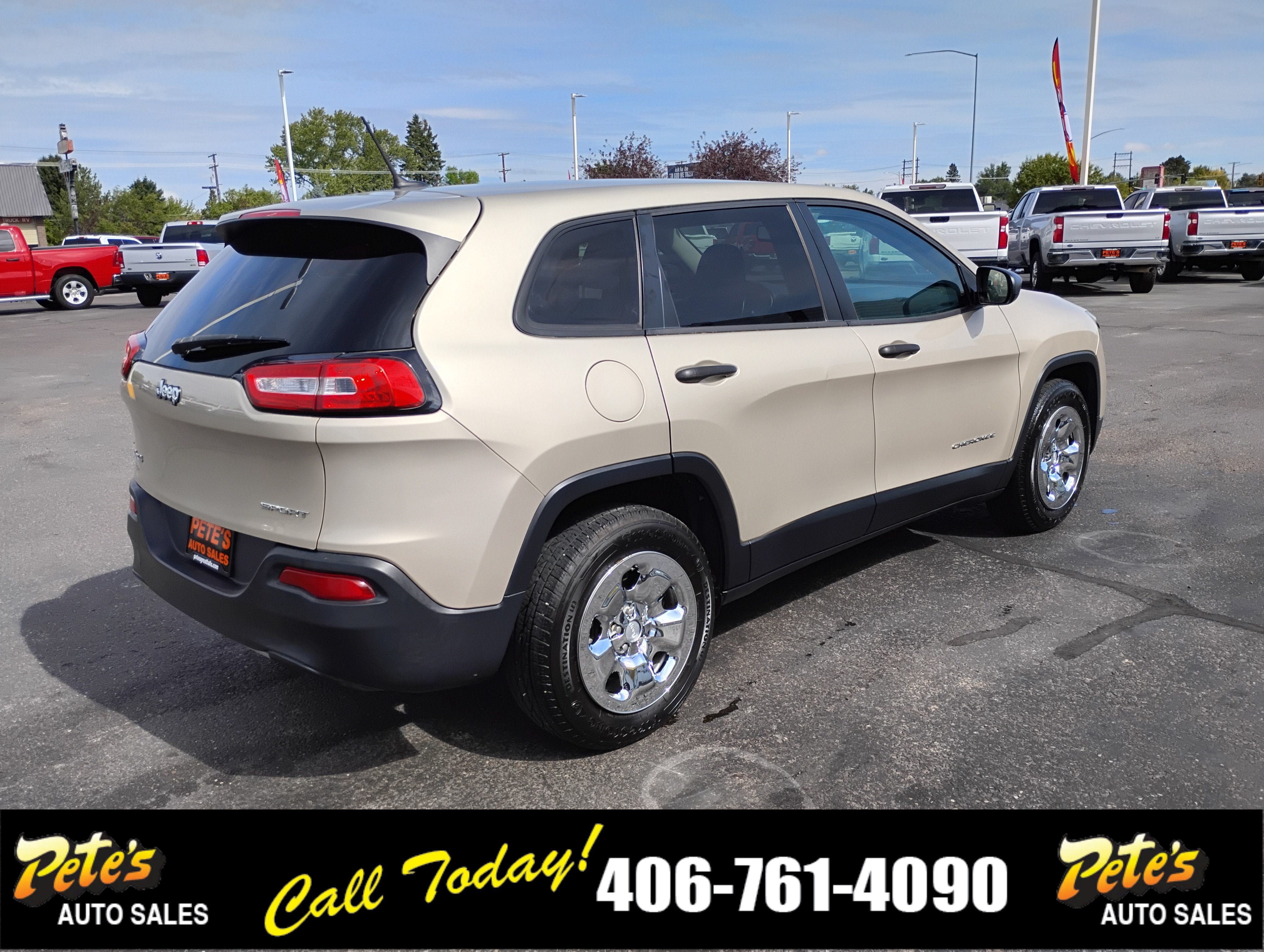 Used 2015 Jeep Cherokee Sport AWD/4WD image 6