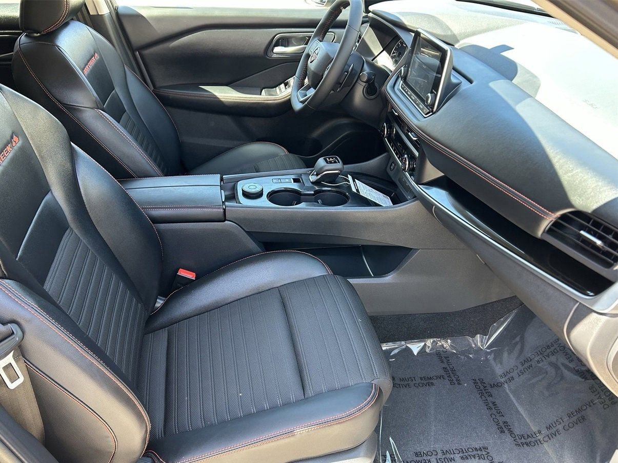 New 2026 Nissan Rogue SV image 4