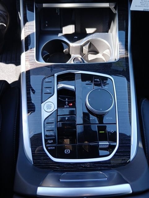 New 2026 BMW X7 xDrive40i w/ M Sport Package AWD/4WD image 23