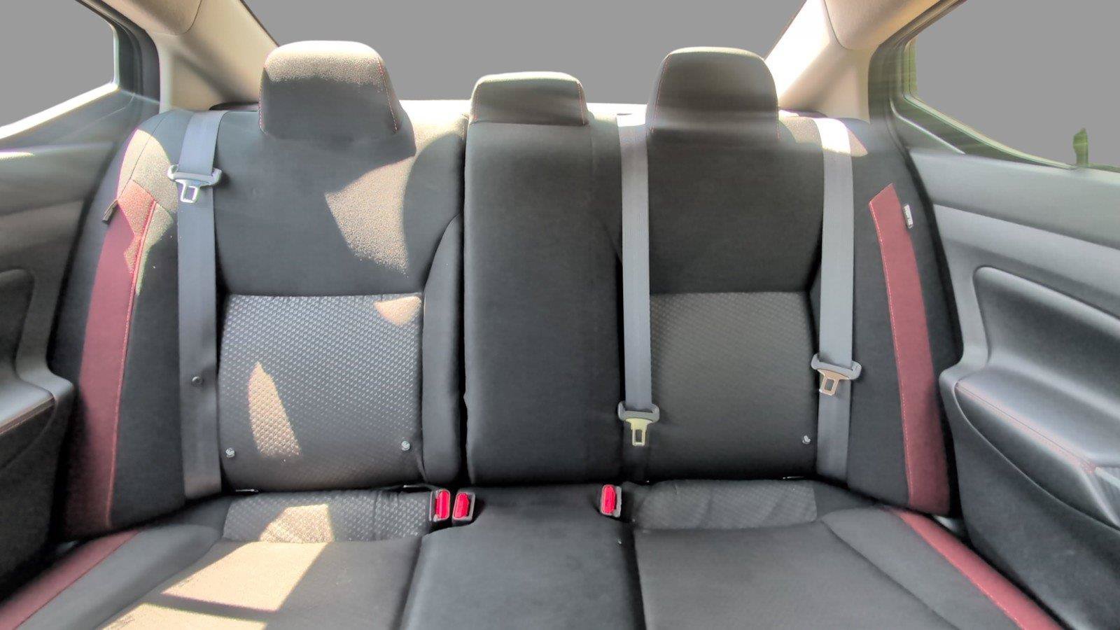 Used 2024 Nissan Versa SR FWD image 30