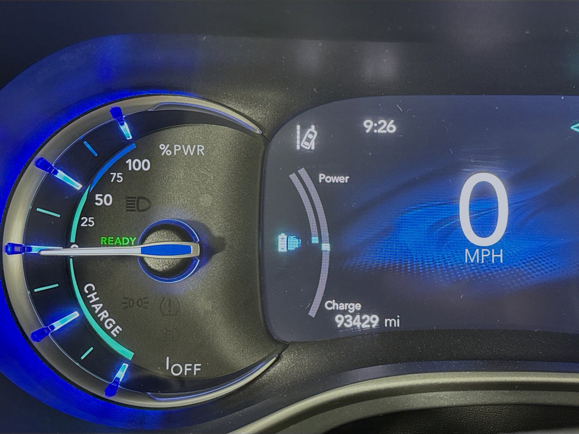 Used 2022 Chrysler Pacifica Touring-L w/ Uconnect Theater Family Group image 12