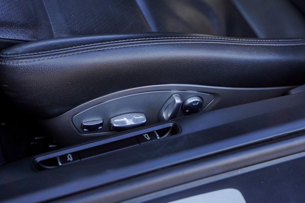 Used 2014 Porsche Cayman image 17