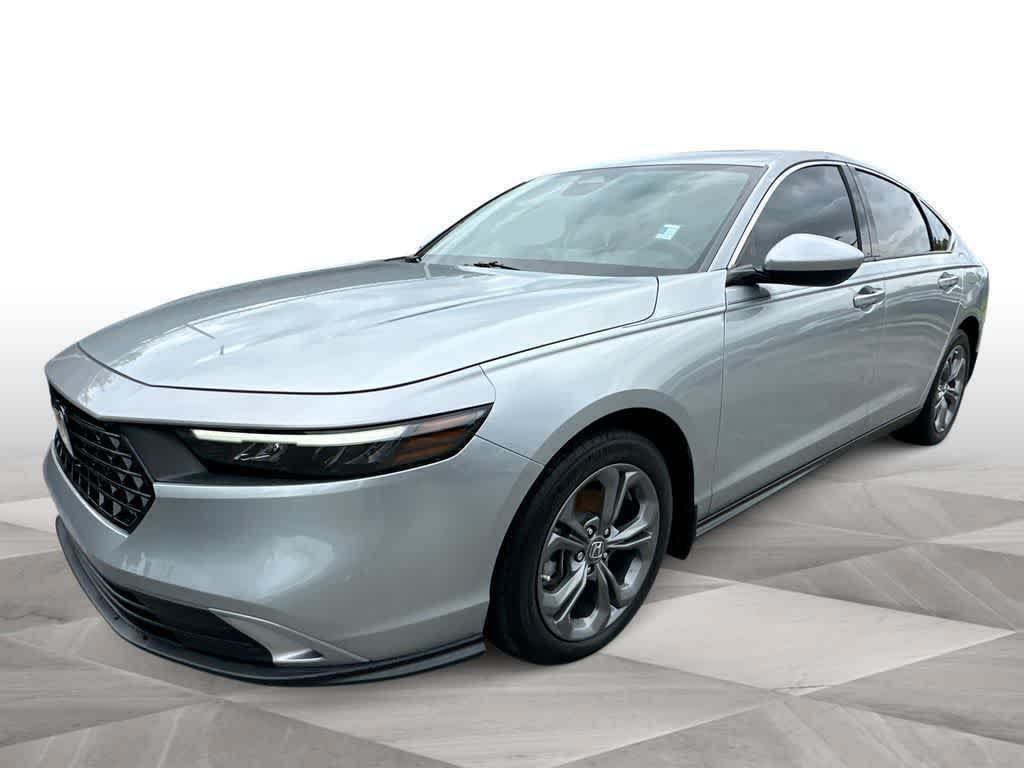 Used 2024 Honda Accord EX image 4