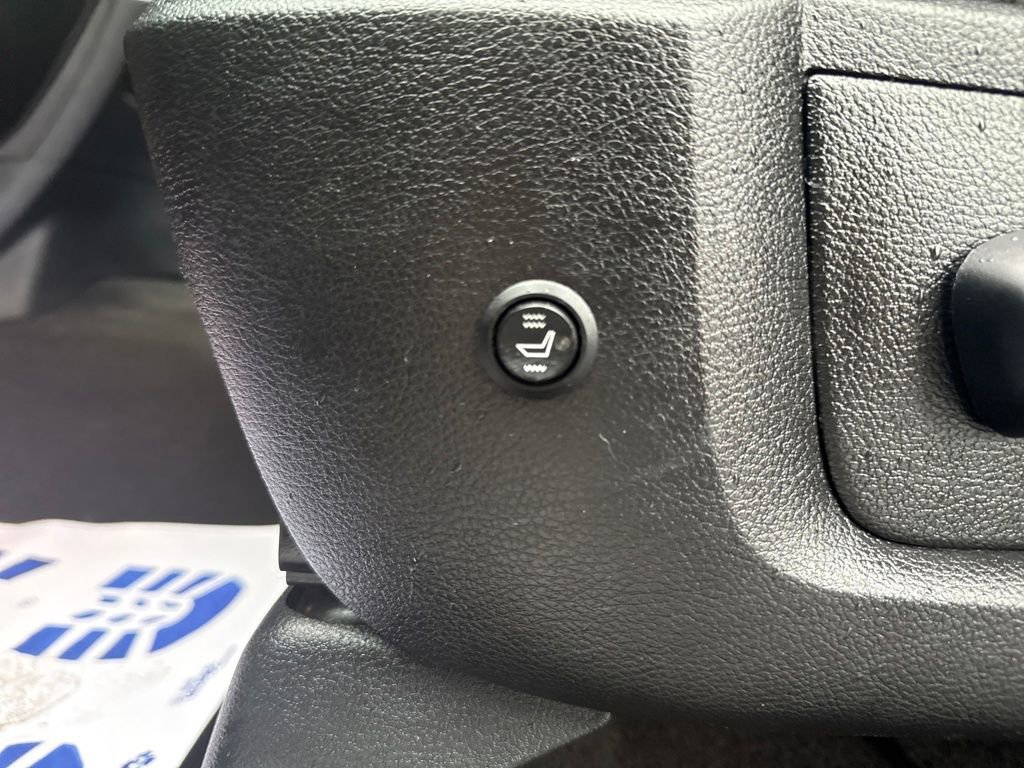 Used 2017 RAM 1500 Classic SLT image 13