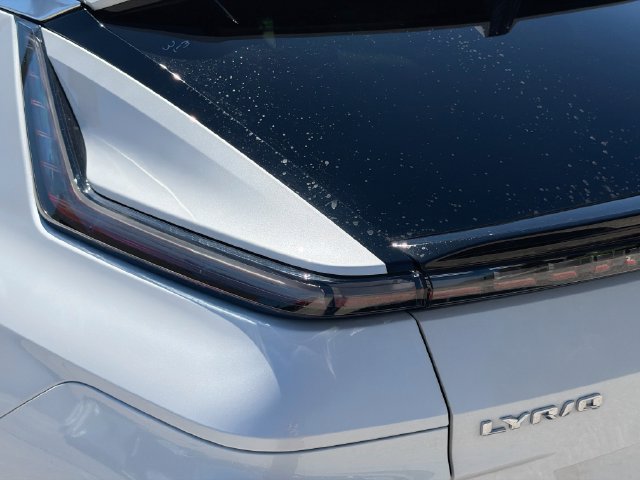 Used 2025 Cadillac Lyriq Luxury AWD/4WD image 10