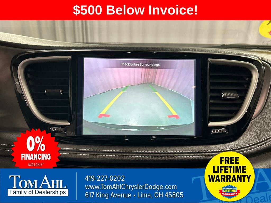 New 2026 Chrysler Pacifica Select image 16