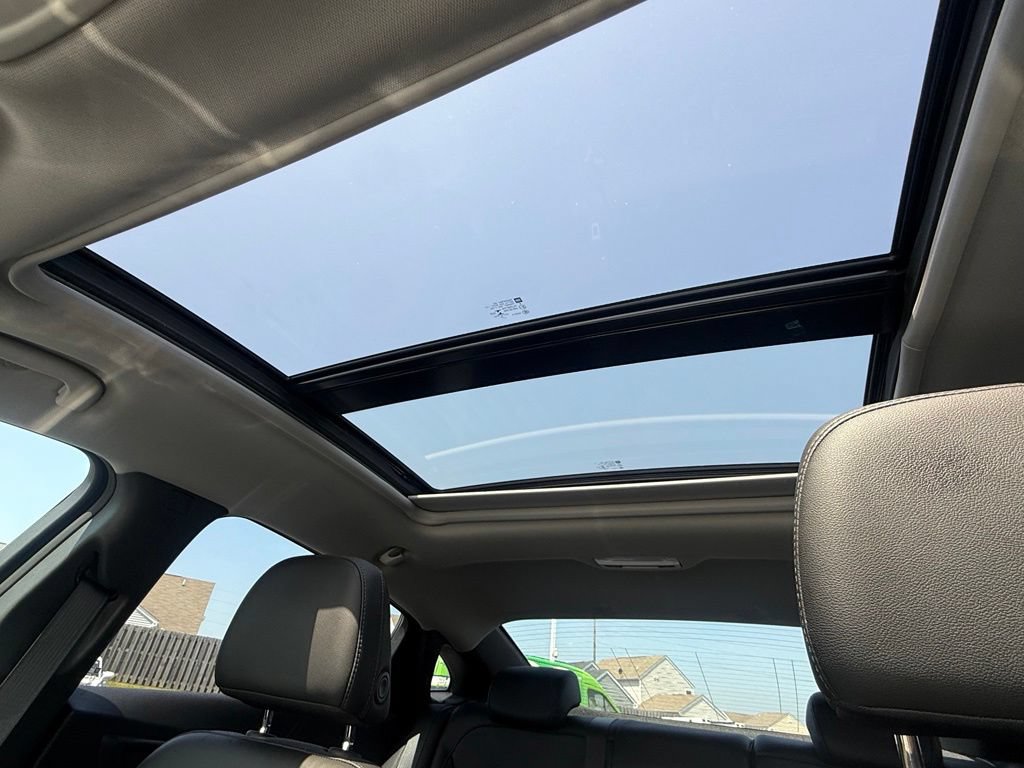 Used 2019 Chevrolet Malibu LT w/ Leather Package FWD image 28