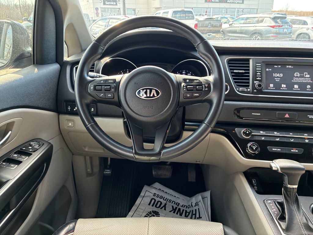 Used 2019 Kia Sedona EX image 21