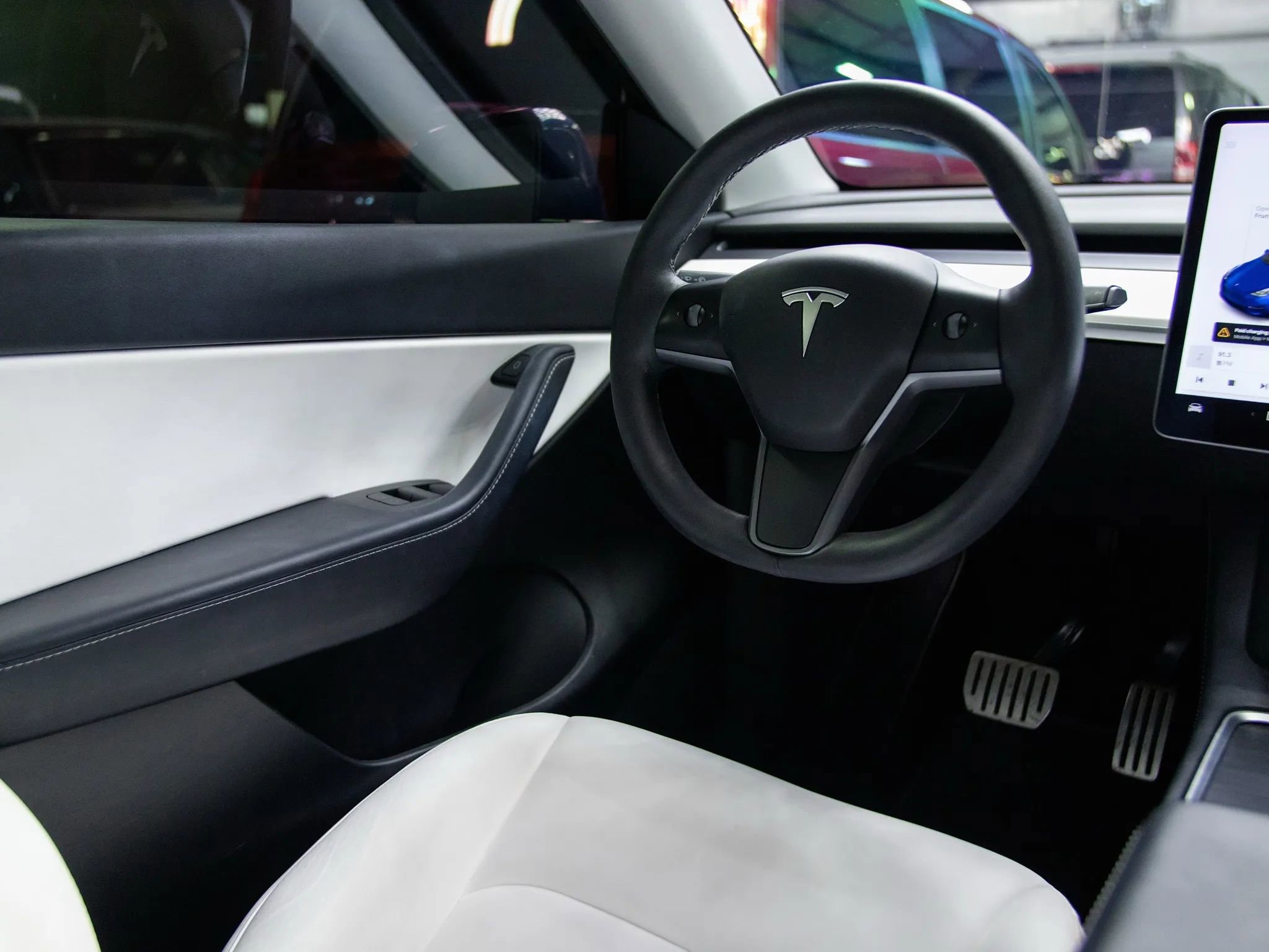 Used 2022 Tesla Model Y Performance image 36