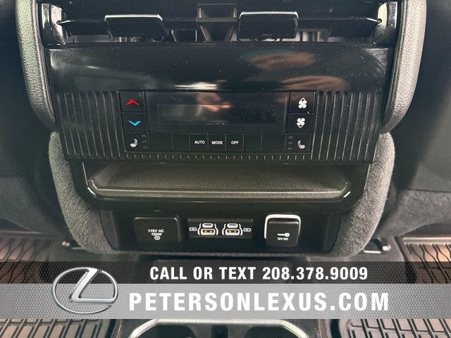 Used 2024 Jeep Wagoneer Series III image 16