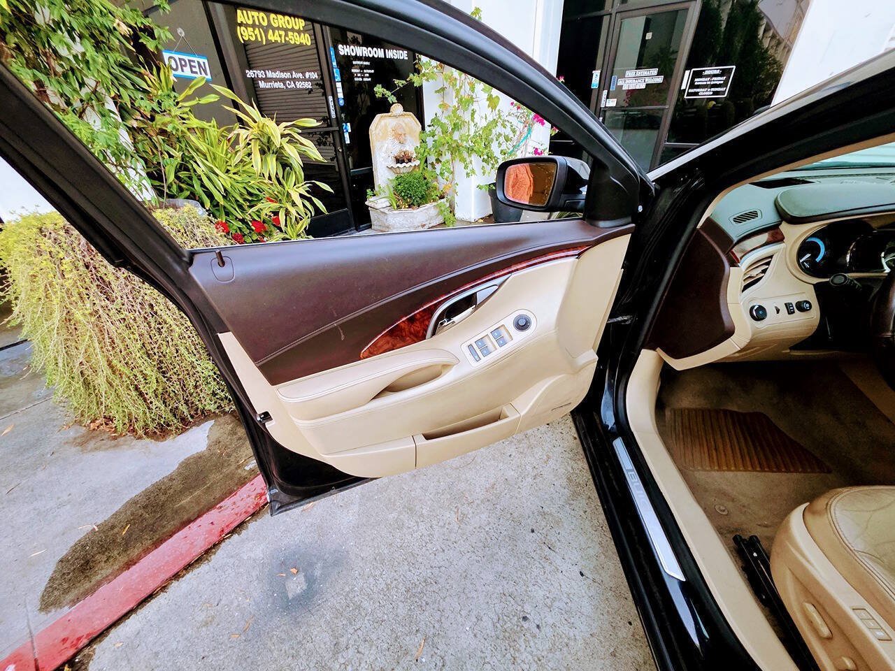 Used 2013 Buick LaCrosse Touring FWD image 12