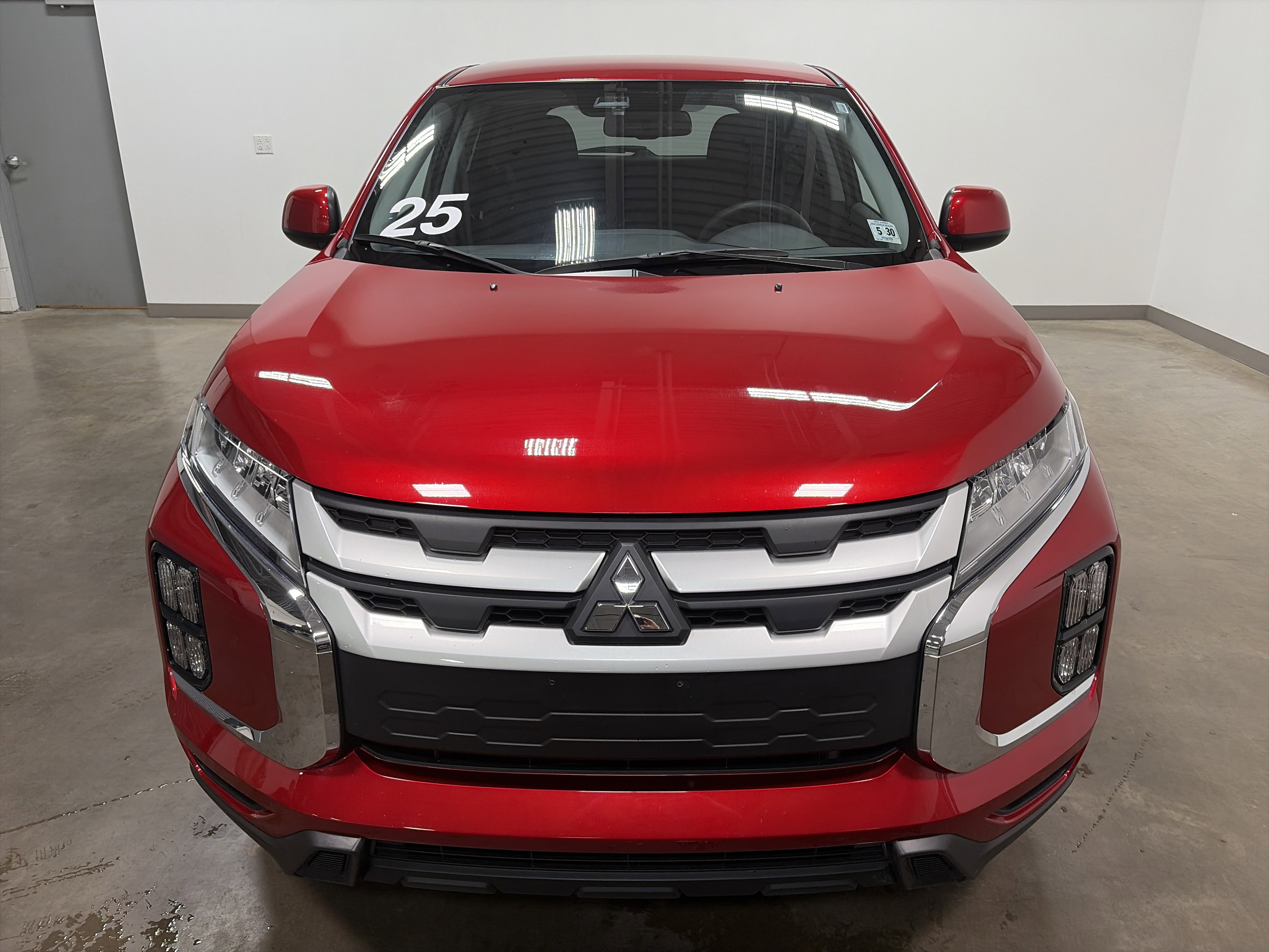 Used 2025 Mitsubishi Outlander Sport ES image 9
