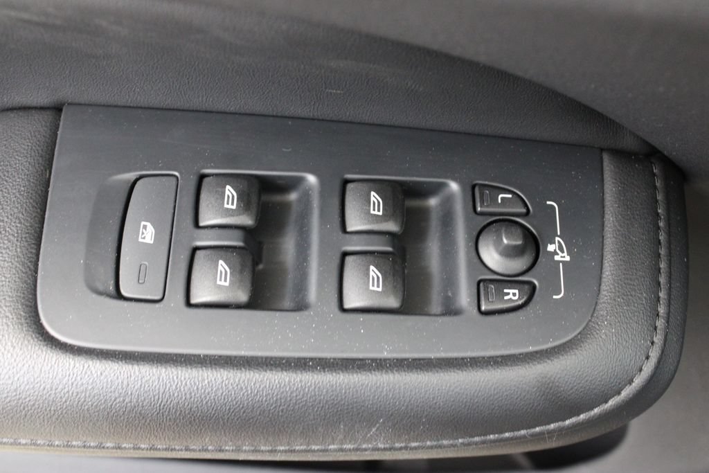 Certified 2024 Volvo S60 B5 Core FWD image 19