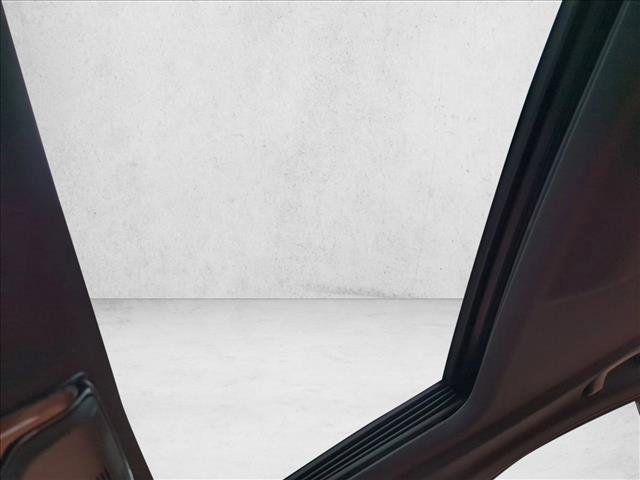 Used 2023 BMW 530i xDrive w/ Premium Package image 19