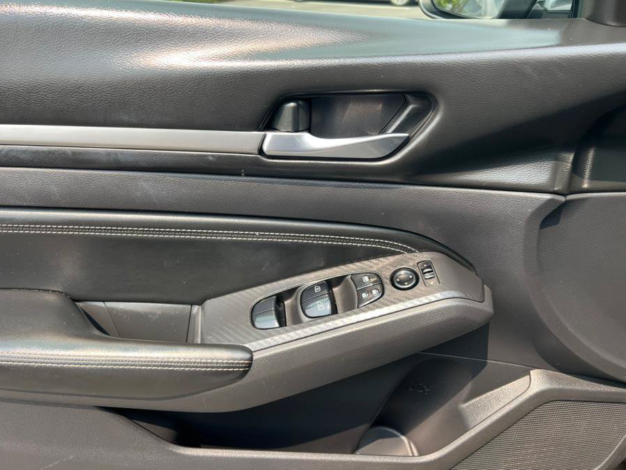Used 2019 Nissan Altima 2.5 SV FWD image 8