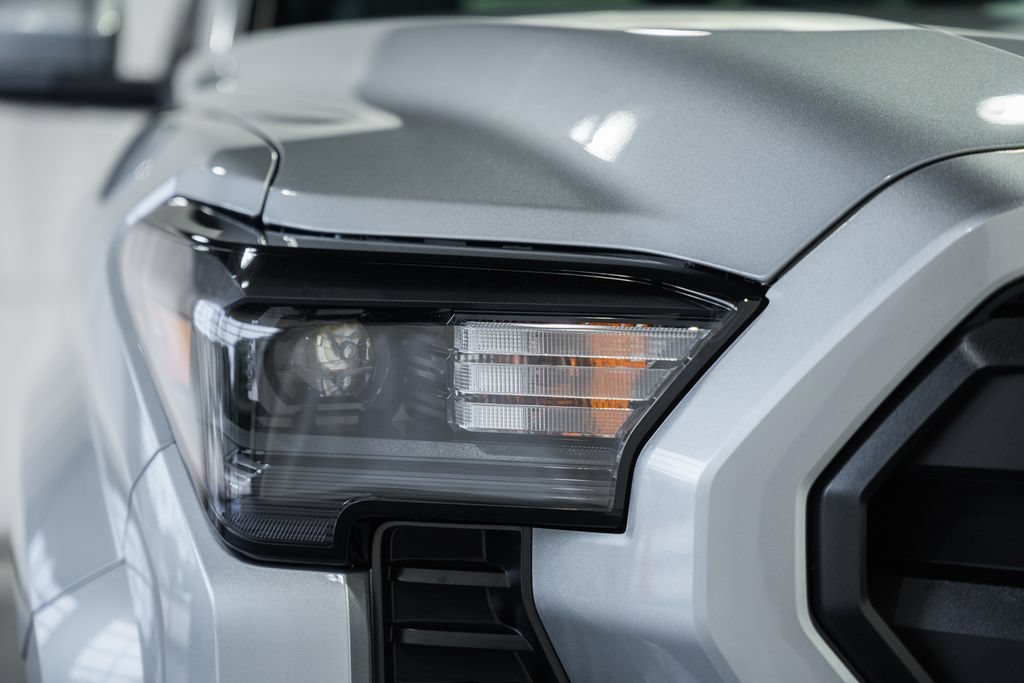 New 2026 Toyota Tacoma SR5 AWD/4WD image 12