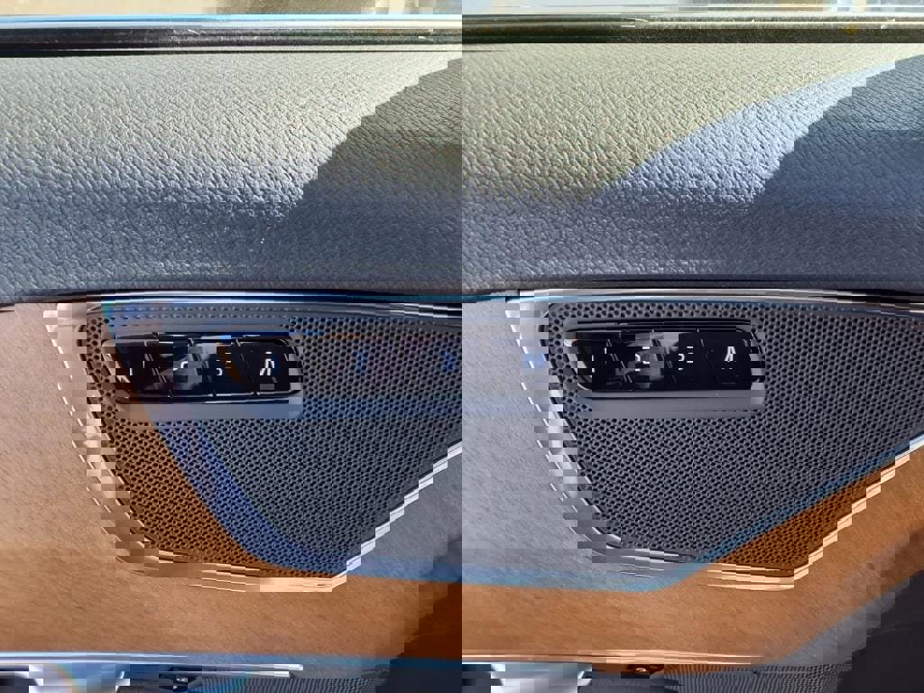 New 2025 Volvo XC90 B6 Plus w/ Protection Package Premier image 39