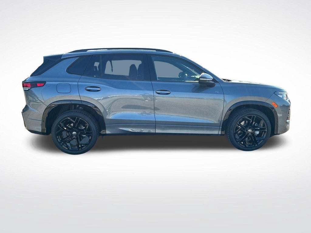 New 2026 Volkswagen Tiguan SE R-Line AWD/4WD video 2