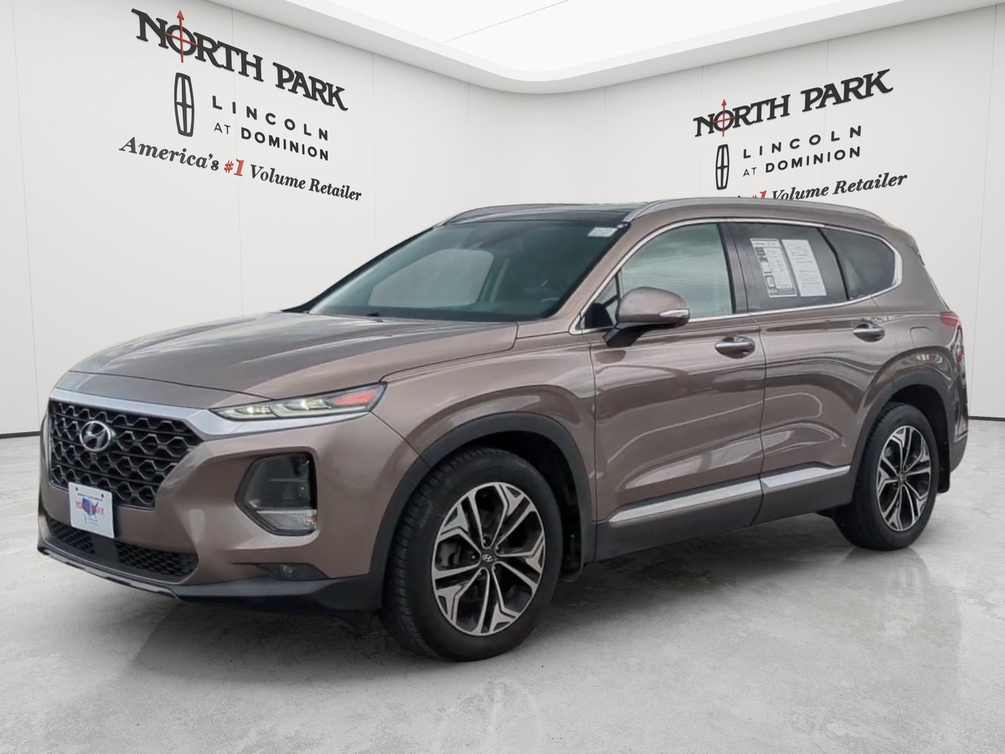 Used 2019 Hyundai Santa Fe FWD image 1