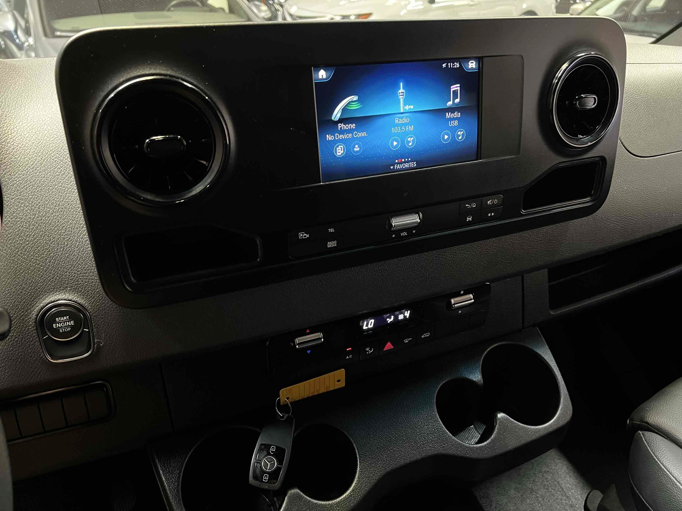 Used 2024 Mercedes-Benz Sprinter 2500 image 8