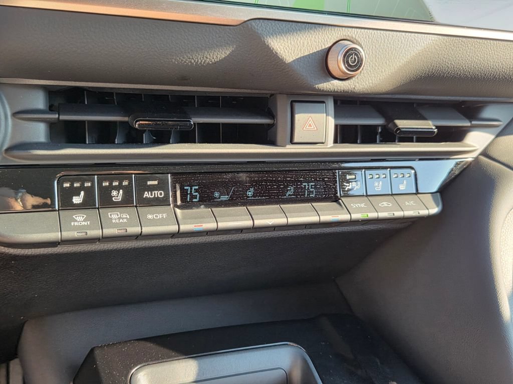 Certified 2026 Toyota Crown Platinum AWD/4WD image 21