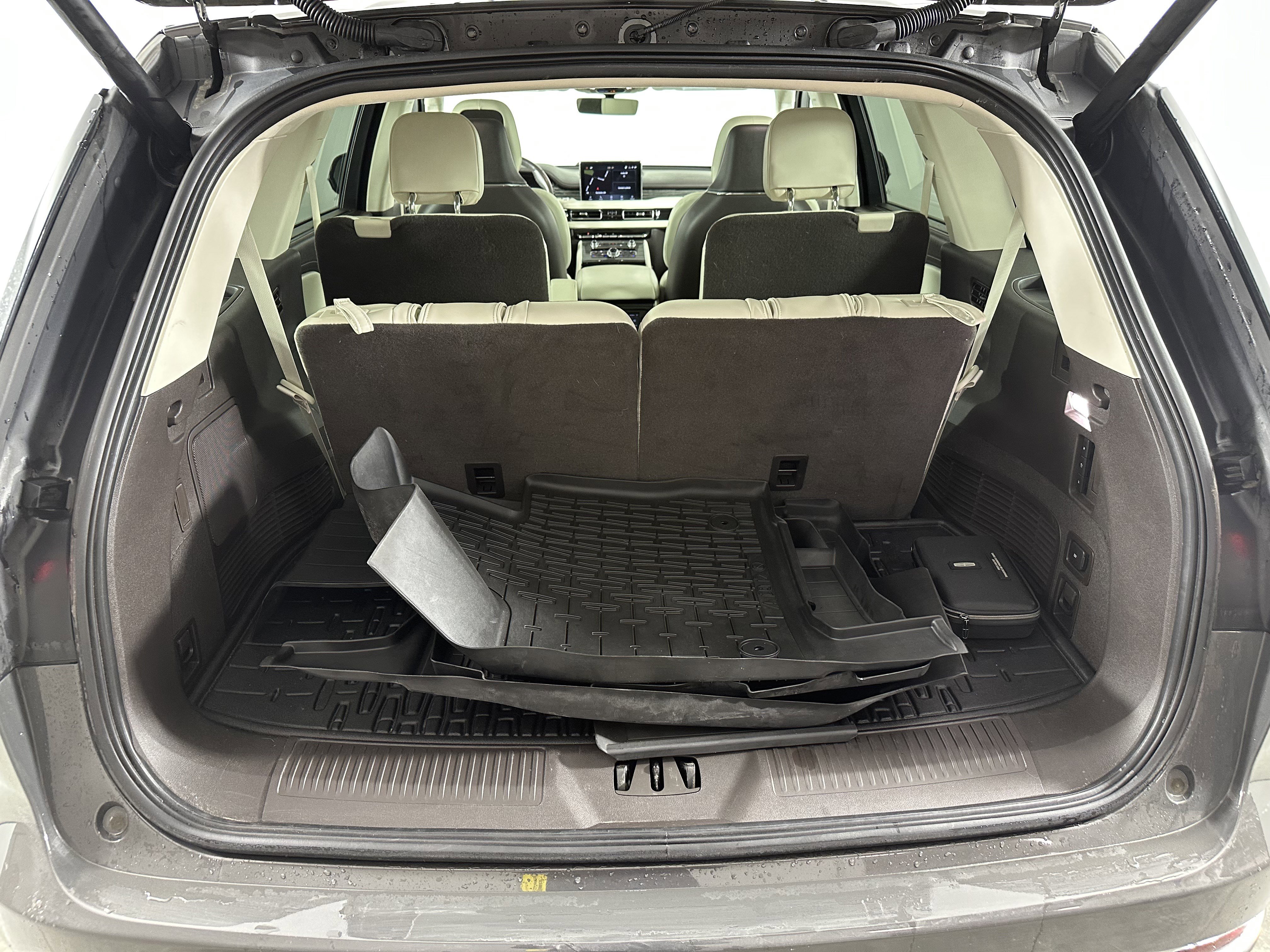 Used 2024 Lincoln Aviator Black Label w/ Dynamic Handling Package image 35