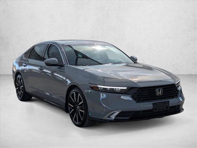 Used 2024 Honda Accord Touring image 3