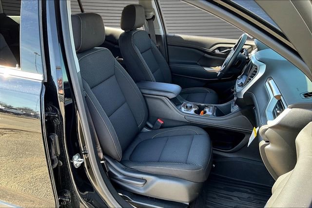 Used 2023 GMC Acadia SLE w/ Driver Convenience Package image 28