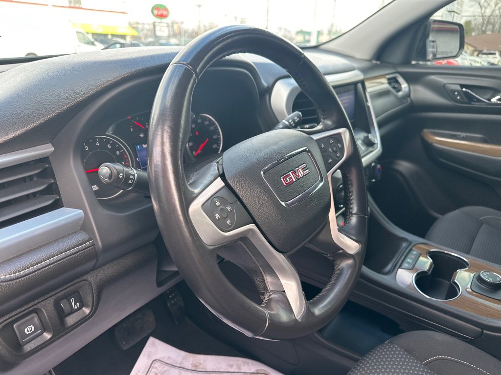 Used 2020 GMC Acadia SLE image 23