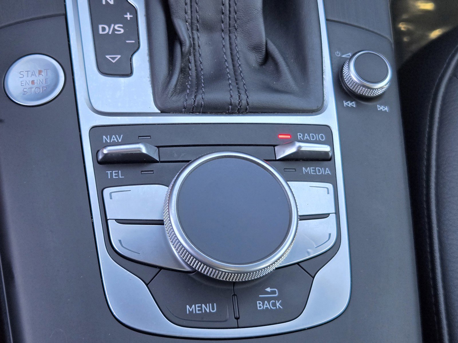 Used 2016 Audi A3 e-tron Premium Plus w/ Premium Plus Package image 21