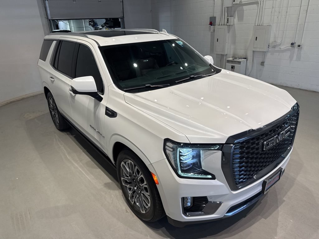 Used 2024 GMC Yukon Denali Ultimate AWD/4WD image 9