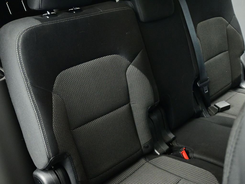 Used 2019 Ford Explorer XLT image 66