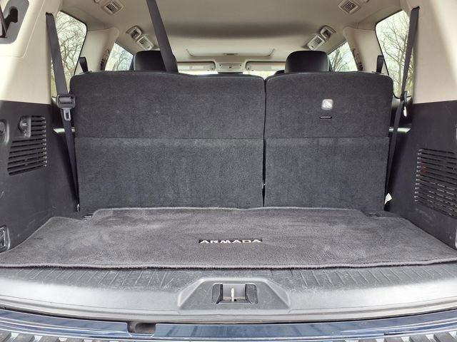 Used 2024 Nissan Armada SL w/ Captain's Chairs Package image 23