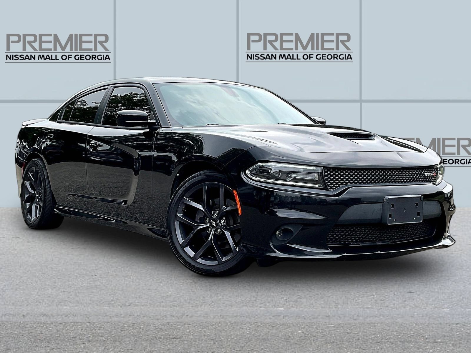 Used 2019 Dodge Charger GT w/ Blacktop Package RWD image 3