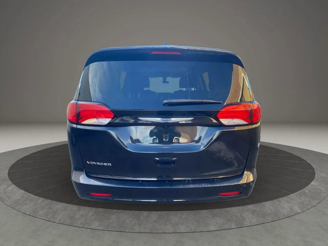 Used 2020 Chrysler Voyager LX w/ Cold Weather Group image 6