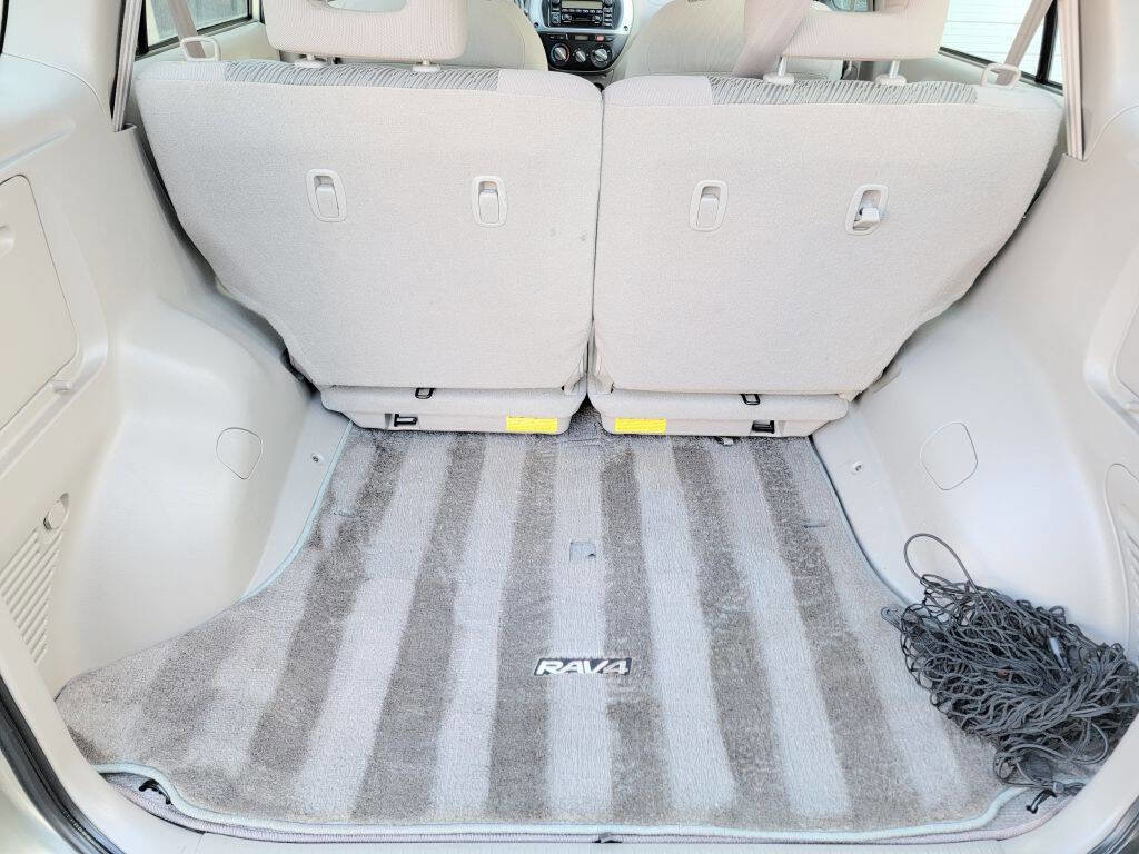 Used 2002 Toyota RAV4 2WD image 18