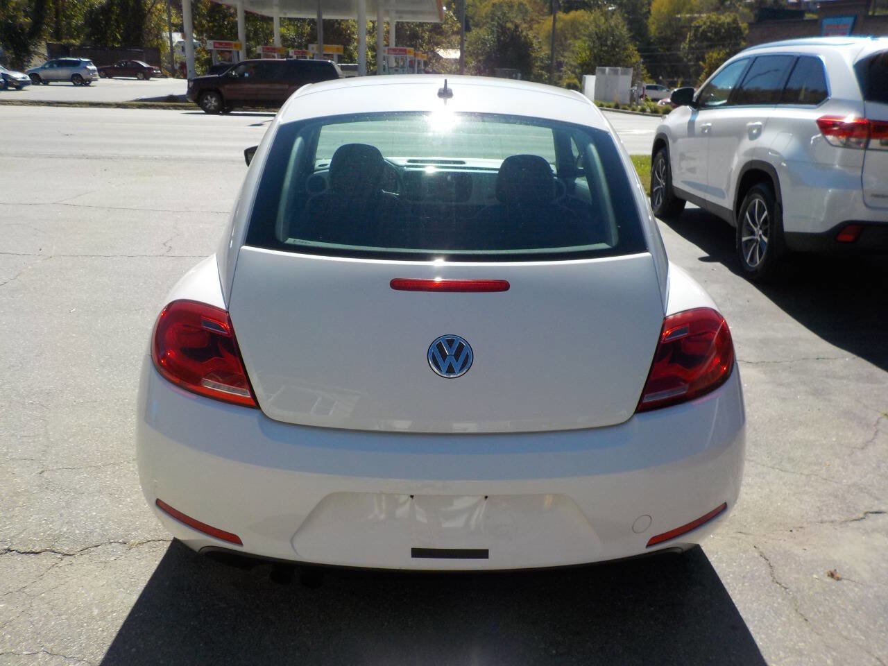 Used 2012 Volkswagen Beetle 2.5 image 8