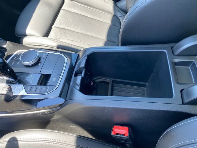 Used 2025 BMW X4 xDrive30i AWD/4WD image 15