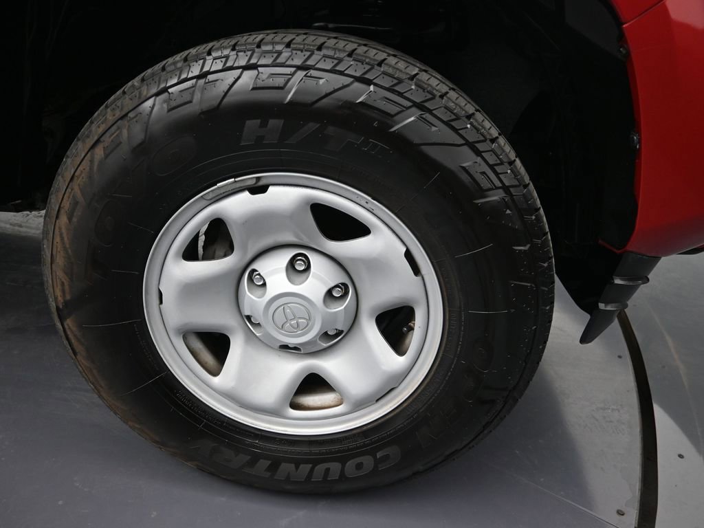 Used 2022 Toyota Tacoma SR w/ SR Convenience Package image 9