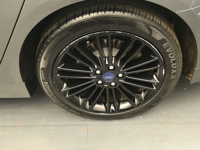 Used 2014 Ford Fusion SE w/ Equipment Group 202A image 9
